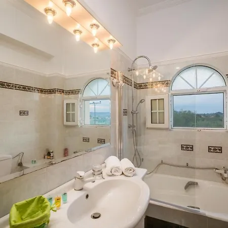 Zante 5 Bedroom With Private Pool And Basketball Court * Langadhakia